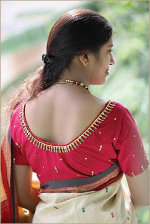 பியூட்டி பிளவுஸ்கள்! - 5