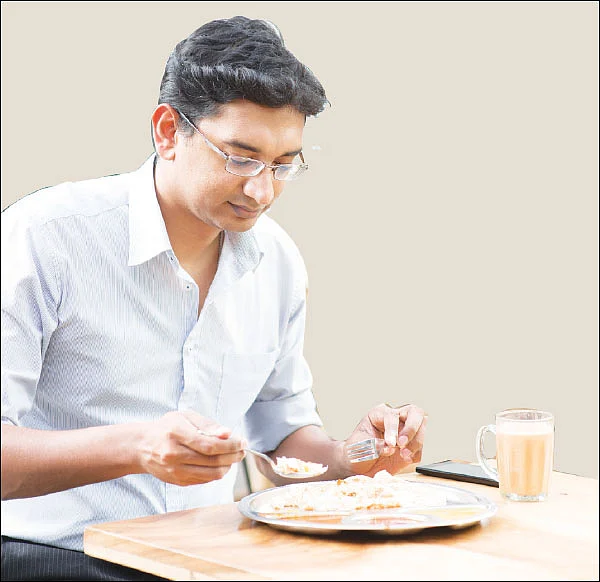 சாப்பிட்டவுடன் செய்யக் கூடாத 6 விஷயங்கள்...
