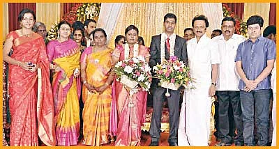 மிஸ்டர் கழுகு: மீண்டும் 'பவர்' காட்டும் டாக்டர் வெங்கடேஷ்!