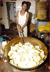 சூடான சிப்ஸ்... சுப்பர் வருமானம்