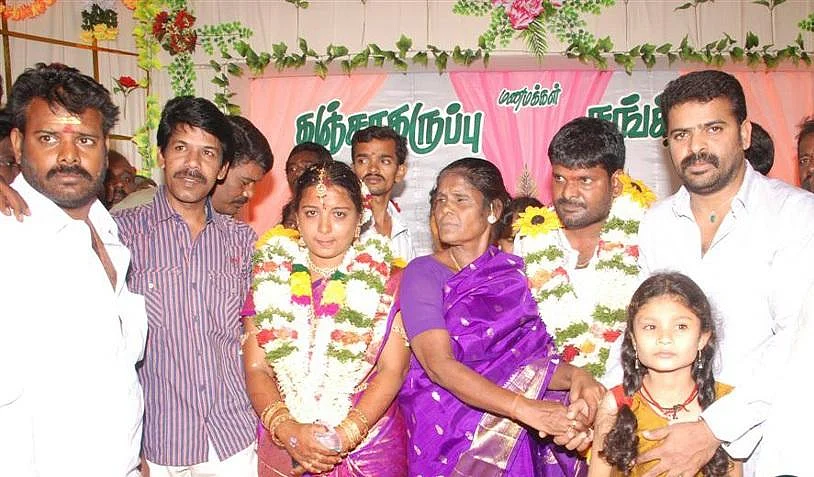 ``இட்லி சாப்பிட வந்த பாலா அண்ணனுக்கு 5 சட்னி ஊத்தி மடக்கிட்டேன்!’’ - கஞ்சா கருப்பு