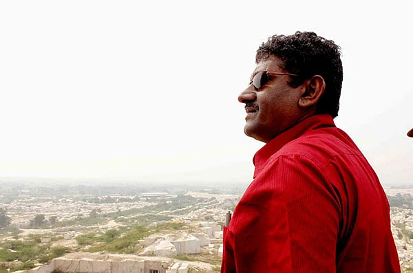 கிரானைட் முறைகேடு: உயர் நீதிமன்றத்தில் அறிக்கை தாக்கல் செய்தார் சகாயம்!