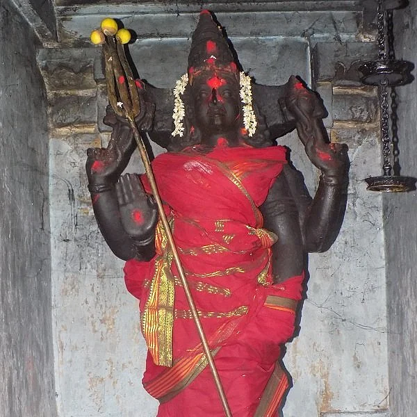 கவனிப்பாரின்றி இருக்கும் கருப்பறியலூர் ஆலயம்... விமோசனம் கிடைக்குமா?