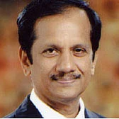 தொழிலில் பின்தங்கும் இந்தியா... என்ன செய்தால் முன்னேறும்?