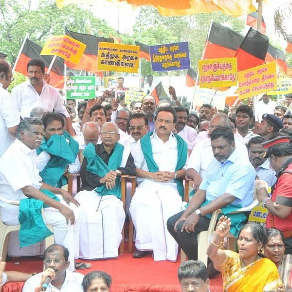 ``இதைவிட மட்டமான பதில் வேறு எதுவும் இல்லை" காவிரி நதிநீர் பங்கீட்டு வழக்கு குறித்து தலைவர்கள்!