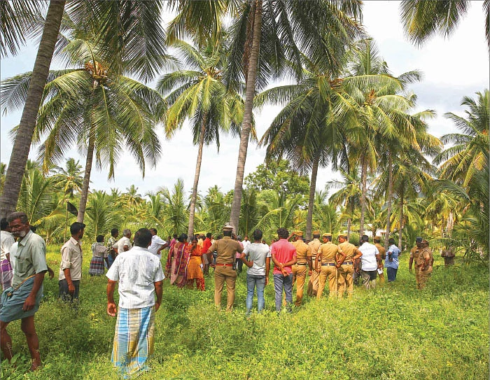 விகடன் போஸ்ட்: ஆபாச வீடியோ... தேவை அதிக கவனம், 'அ.தி.மு.க அணிக்கு ஓட்டு இல்லை!'