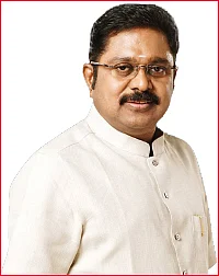 மிஸ்டர் கழுகு: பொங்கலுக்குள் இடைத்தேர்தல்... ஆளும் கட்சி சீக்ரெட் பிளான்!