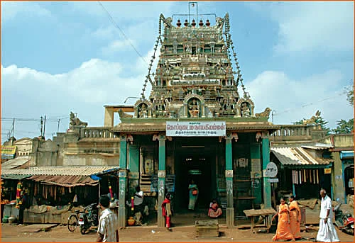 குறை தீர்த்து குலம் காக்கும் கொப்புடை நாயகி!