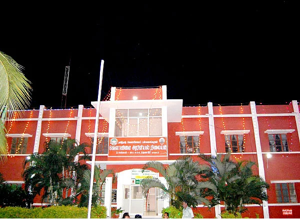 புதிய முயற்சிகள்... பலவிதமான பயிற்சிகள்...