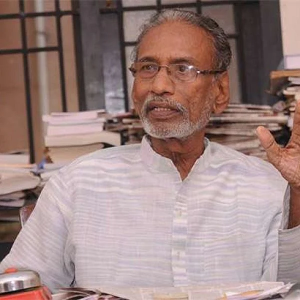 `பிரபாகரன் நலமுடன் உள்ளார்; உரிய நேரத்தில் வெளிவருவார்' - பழ. நெடுமாறன்