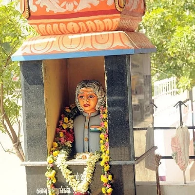 அப்துல் கலாமுக்கு கோயில்... வெள்ளிதோறும் சிறப்பு வழிபாடு... திருச்சி இளைஞரின் 'கலாம்' பக்தி!