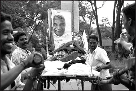 கதிகலக்கும் கம்பம்!