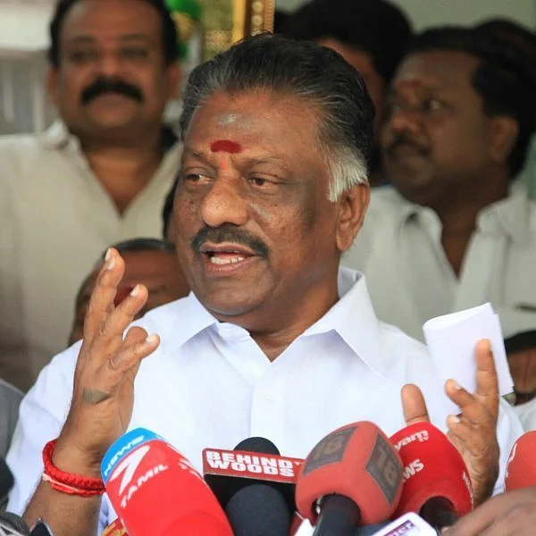 துணை முதல்வர் ஓ.பன்னீர் செல்வம்