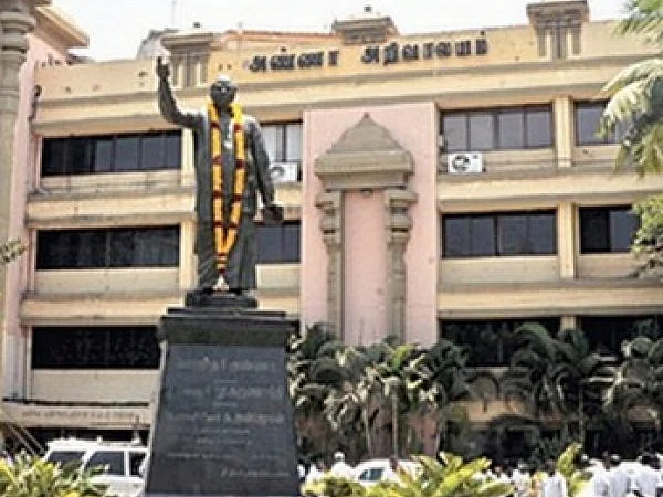 தேர்தல் 2021: இஸ்லாமியக் கட்சிகளா... கட்சியிலுள்ள இஸ்லாமியர்களா?! - தி.மு.க எடுத்த திடீர் முடிவு