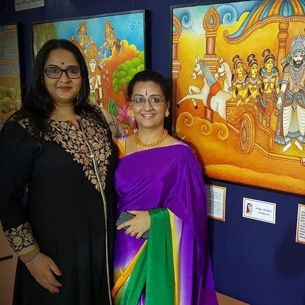 "35 ஃப்ரெண்ட்ஸ்... நாலு வருஷம்... சக்ஸஸ் ஓவியக் கண்காட்சி!" - நடிகை மேனகா சுரேஷ்