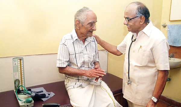 மூத்த குடிமக்களுக்கான ஹெல்த் இன்ஷூரன்ஸ்: