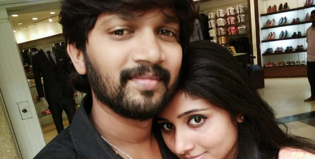 `போராடிப் போராடி மனசு வெறுத்துவிட்டது!'- அதிதி குறித்து அபி சரவணன் விரக்தி