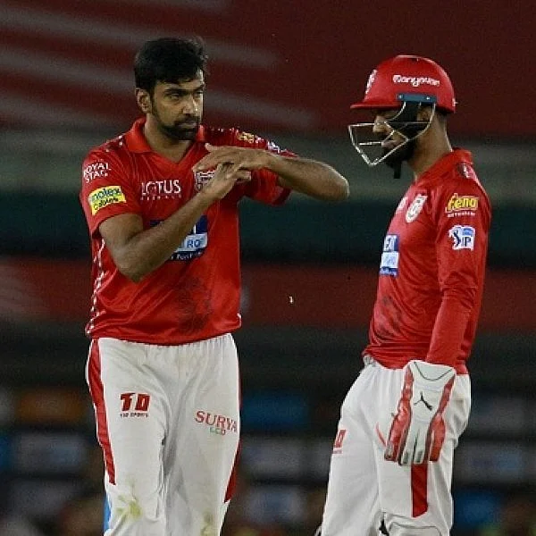 தோனி படையைத் தோற்கடிக்க என்னவெல்லாம் செய்தார் அஷ்வின்..? கேப்டன்ஷிப் அசத்தல்கள்! #CSKvsKXIP #IPL