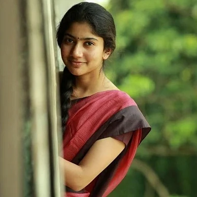 சும்மாவே புகழ் பாடுவோம்... இன்னைக்கு மலர் டீச்சருக்கு பிறந்த நாள் வேற! # HBD SaiPallavi