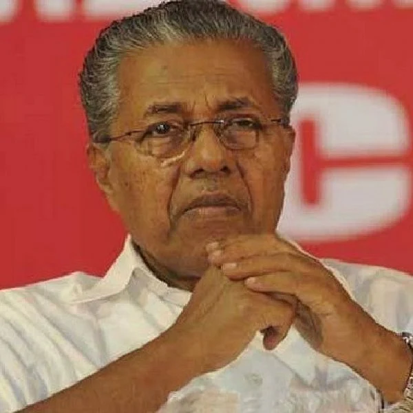 திருவாரூர், நாகைக்கு நிவாரணப் பொருள்களை அனுப்பினார் பினராயி விஜயன்!