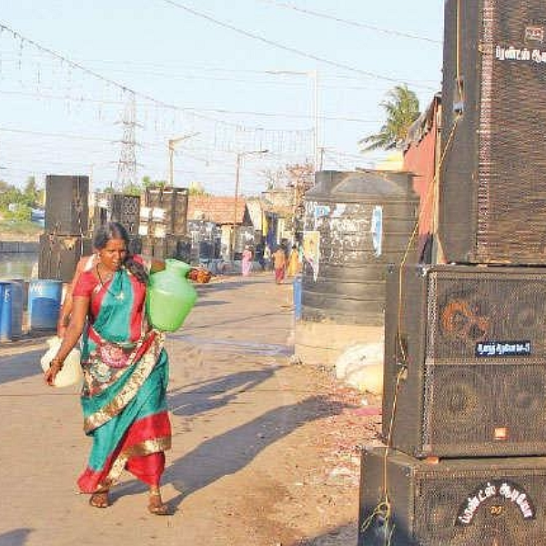 ஆர்.கே.நகரில் குடிநீர் வினியோகம் நிறுத்தம்... மக்கள் அவதி!