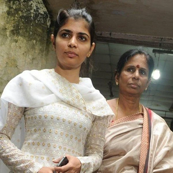 ``நான் சொல்வது உண்மை; அது வைரமுத்துவுக்கே தெரியும்'' - பாடகி சின்மயி!