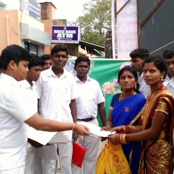 சர்வதேச ஓசோன் தின விழிப்புஉணர்வு பிரசாரம் மேற்கொண்ட மாணவர்கள்