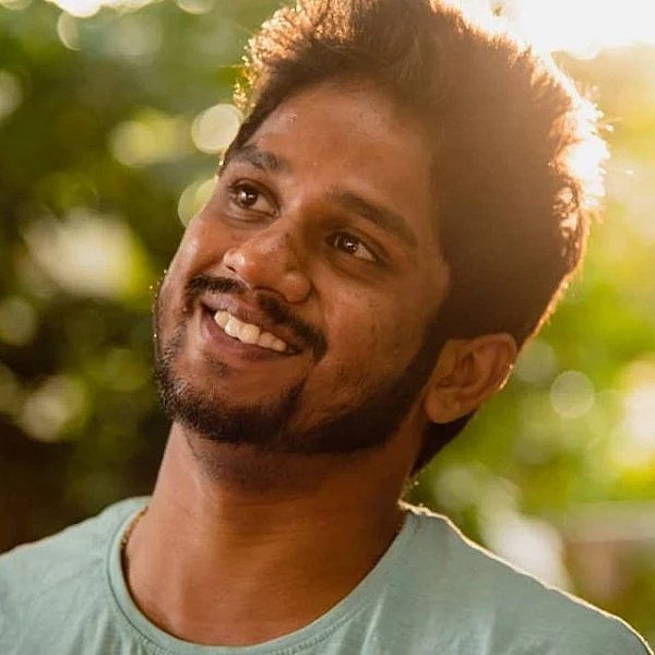 வர்மா பட அப்டேட் - துருவ் விக்ரம் நண்பனாகக் களம் இறங்கும் பிளாக் ஷீப் அன்பு