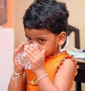 குட்டிப் பாப்பாவை எப்படிப் பார்த்துக்கணும்?