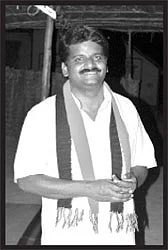 விரட்டினார் ரகுபதி... சேர்த்துக் கொண்டார் விஜயபாஸ்கர்!