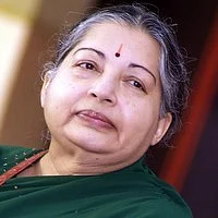 ஜெயலலிதா மக்களின் முதல்வரா, மாநில முதல்வரா?