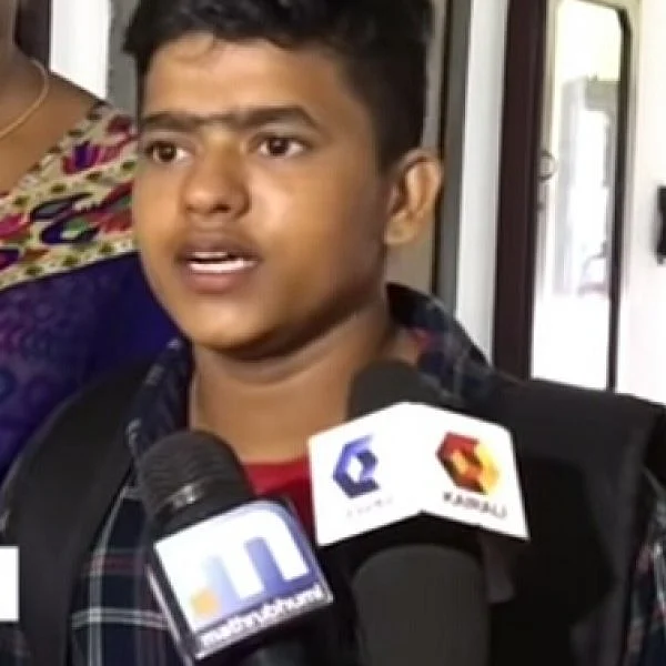 ``கல்வி மட்டும்தான் எங்களுக்கு ஒரே வழி'' கல்லூரியில் படிக்கும் திருநங்கை நெகிழ்ச்சி!