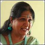 திருமணம் பற்றி நினைத்துப் பார்க்கக்கூட நேரமில்லை! - மாலா மணியன்