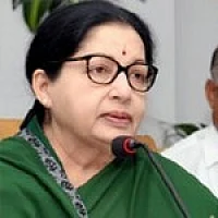 மீனவர்களை விடுவிக்க பிரதமருக்கு ஜெயலலிதா மீண்டும் கடிதம்!