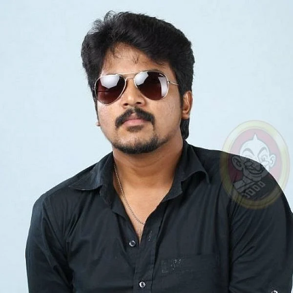 ``ஸாரி... டைட்டில் ஏன் அப்படி வைச்சோம்னா..?!"- `பொண்ணு வேணும்' அசார்