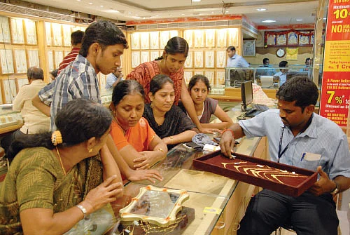 தங்கத்தின் விலை: வீழ்ச்சி தொடருமா?