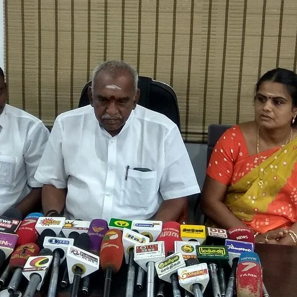 `பெரியாரிடம் இருந்த நம்பிக்கை கூட ஸ்டாலினிடம் இல்லை!’ - பொன்.ராதாகிருஷ்ணன் காட்டம்