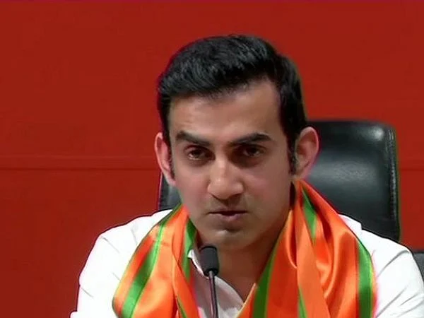 `முதிர்ச்சி இல்லை; மூளை வளரவே இல்லை!’ - அப்ரிடியை கடுமையாகச் சாடிய கம்பீர்