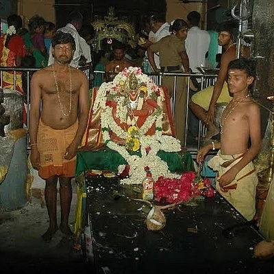 வீரபாண்டியில் ஒரு உற்சாக திருவிழா