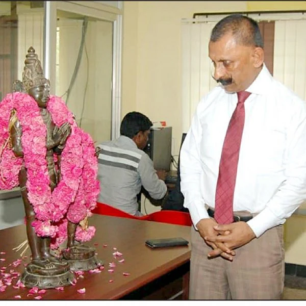 “பொய் வழக்கு போடுகிறார் பொன்.மாணிக்கவேல்!”