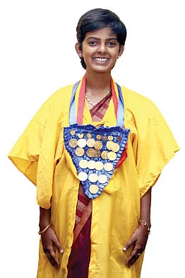 தங்க மங்கை ஜெனிஃபர் !