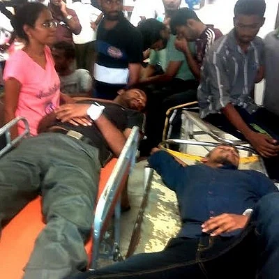 உண்ணாவிரதம் இருந்த மாணவர்கள் மயக்கம்: புதுச்சேரியில் பதற்றம்!