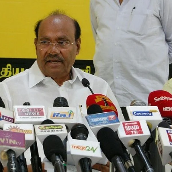 வேலூர் சி.எம்.சி-யின் துணிச்சலான நடவடிக்கை! தமிழக அரசைச் சாடும் ராமதாஸ்