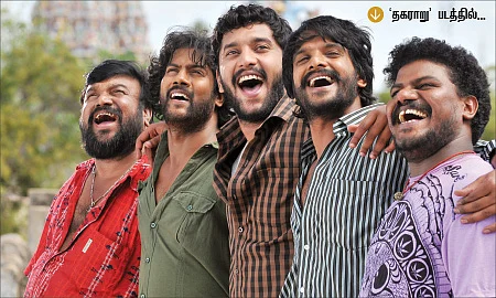 “அப்பாவும் சித்தப்பாவும் பேசிக்காதது வருத்தமா இருக்கு!”