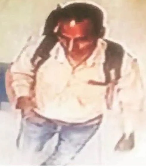 `ரூ.29 லட்சம் நிதியுதவி; பெட்ரோல் பங்க்' - புல்வாமா தாக்குதலில் உயிரிழந்த வீரரின் பெற்றோரிடம் ரூ.1.5 லட்சம் மோசடி!
