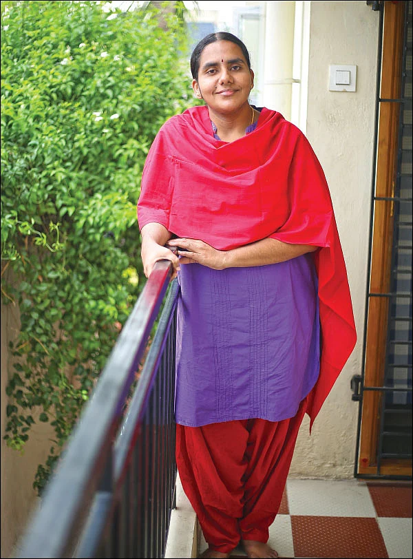 வாழ்க்கை விட்ட சவால்... வாகை சூடிய இந்திரா!