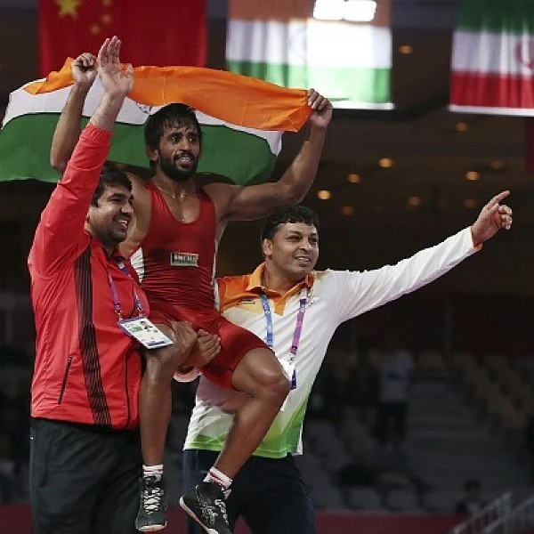 ஆசிய விளையாட்டுப் போட்டி - முதல் தங்கத்தைப் பதிவு செய்தது இந்தியா!