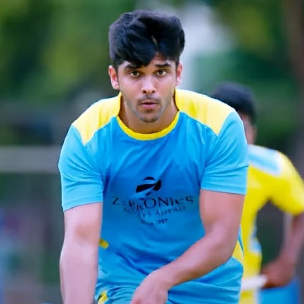 துருவ் பிறந்தநாளுக்கு இயக்குநர் பாலாவின் கிஃப்ட் - வெளியானது வர்மா டீசர்