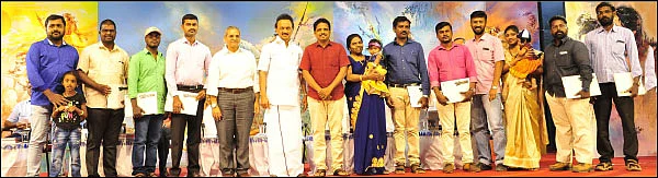 இது நூல் அல்ல... புரட்சி!