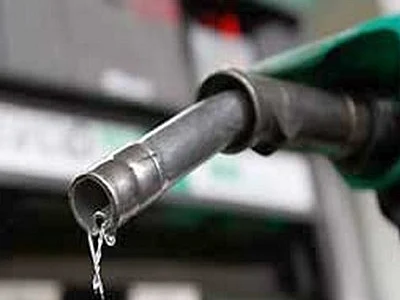 Diesel Price: `19 நாள்கள்; லிட்டருக்கு ரூ.10.63!' -டெல்லியில் ரூ.80-ஐக் கடந்த டீசல் விலை